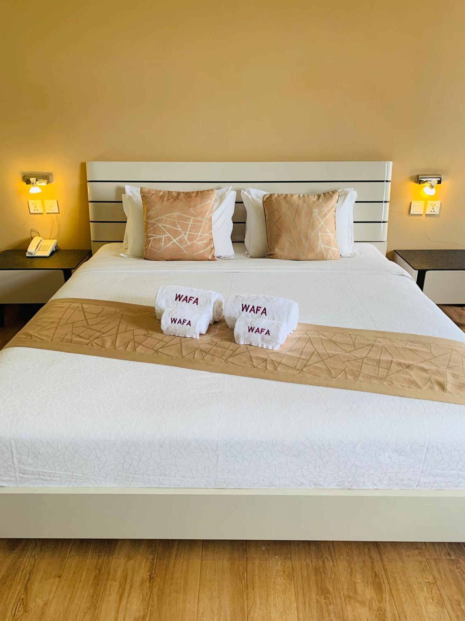 Wafa Hotel & Apartment Kampong Mata Mata Экстерьер фото