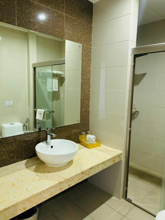 Wafa Hotel & Apartment Kampong Mata Mata Экстерьер фото
