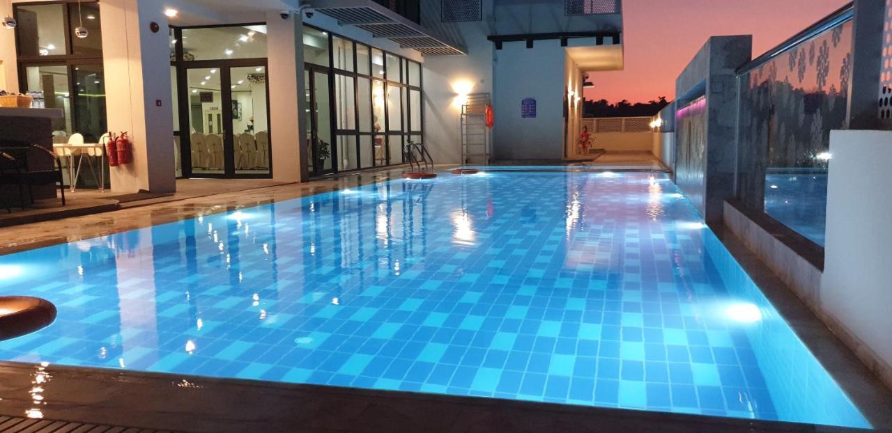 Wafa Hotel & Apartment Kampong Mata Mata Экстерьер фото